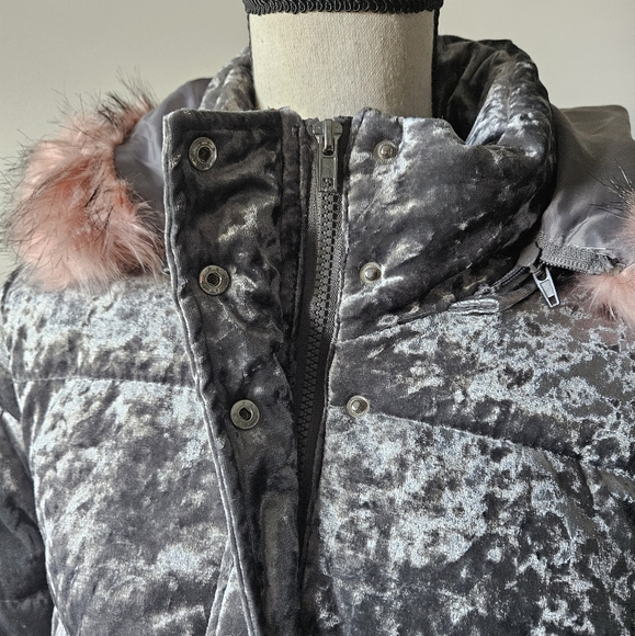 Ci Sono Velvet Gray Winter Jacket with Pink Faux Fur Collar - Picture 5 of 7